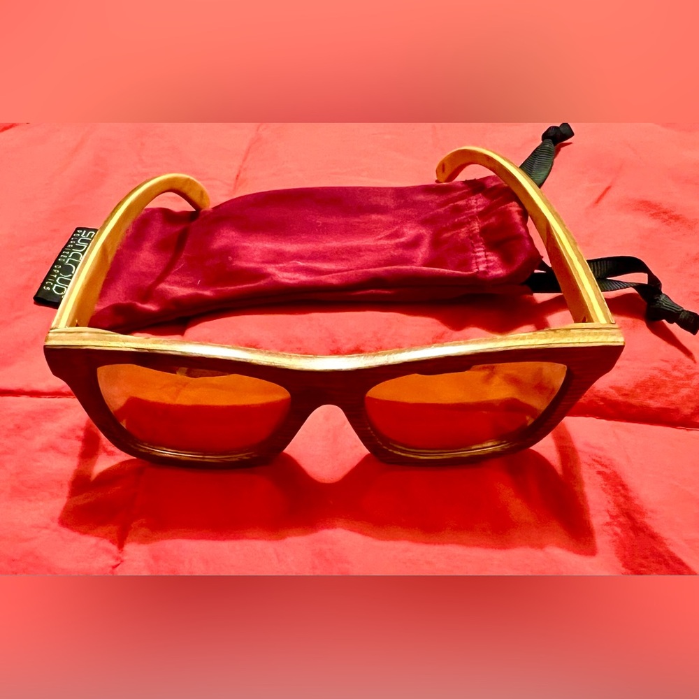 Wood-Grain, Lightweight Sunglasses- Yellow Mirrored Lenses, perfect for beach